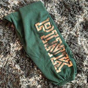 VS PINK Jogger Bundle - Reserved